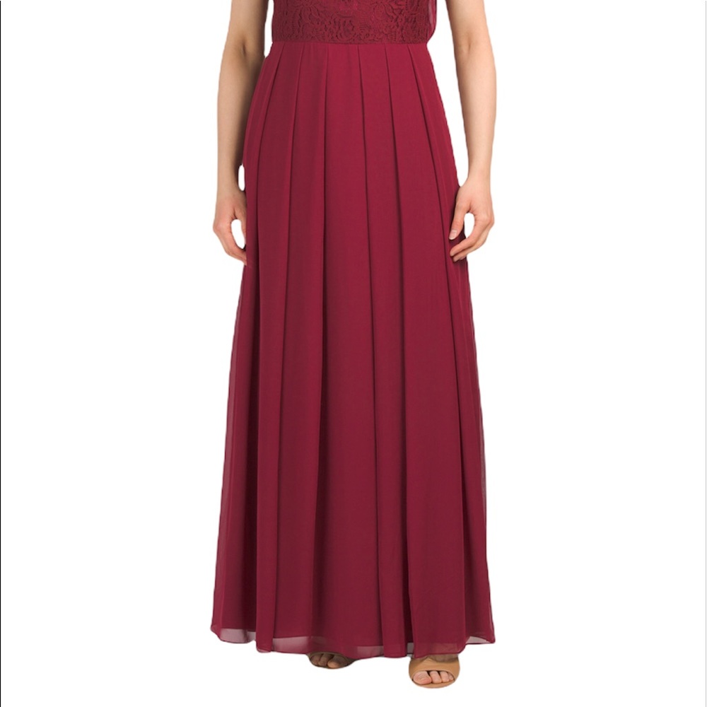Lela Rose Gown - Picture 8 of 15